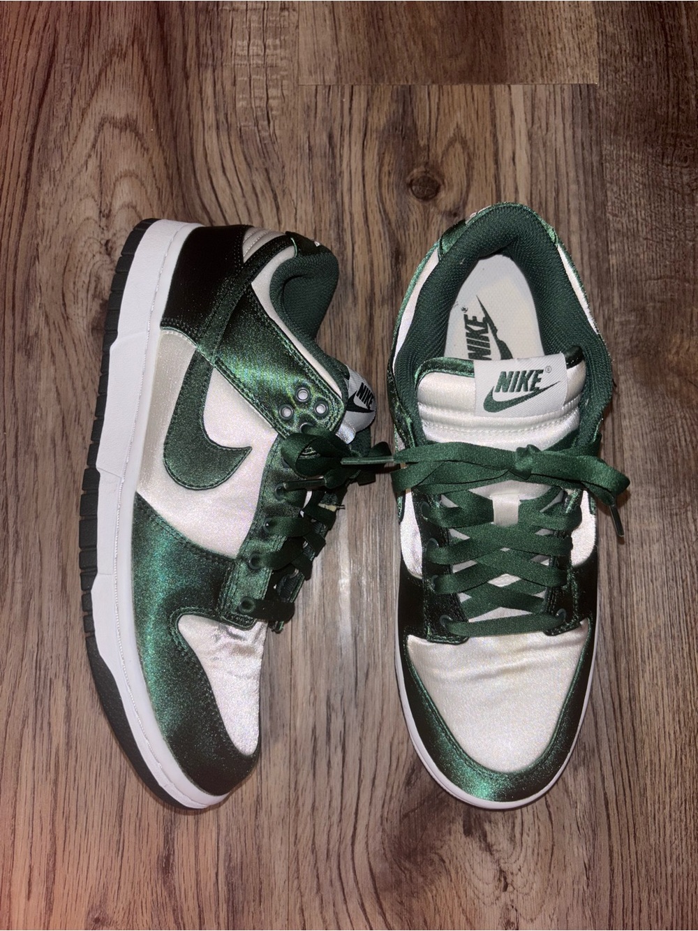 USED Women’s Nike Dunks